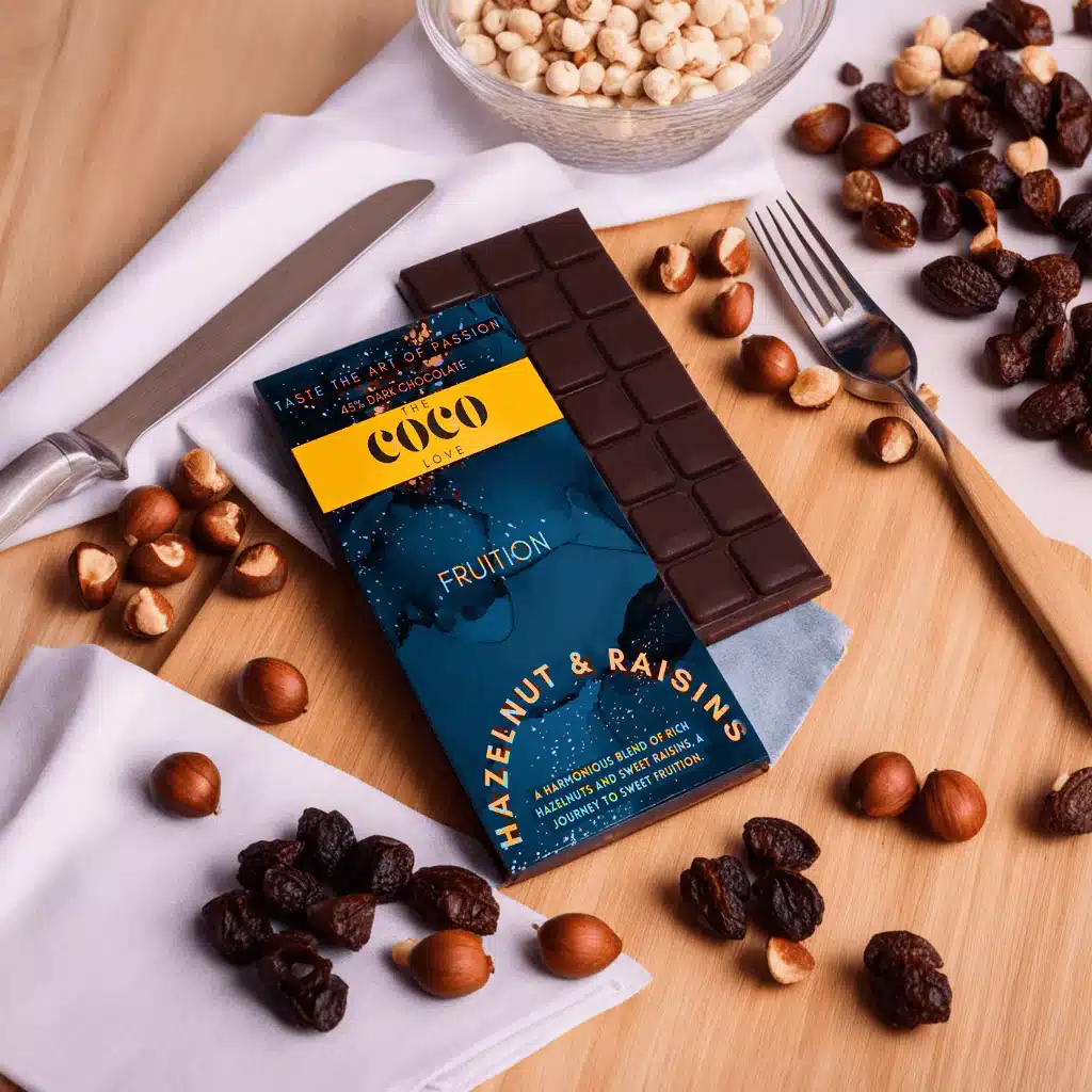 The Coco Love chocolate: harmonious blend of hazelnuts and raisins